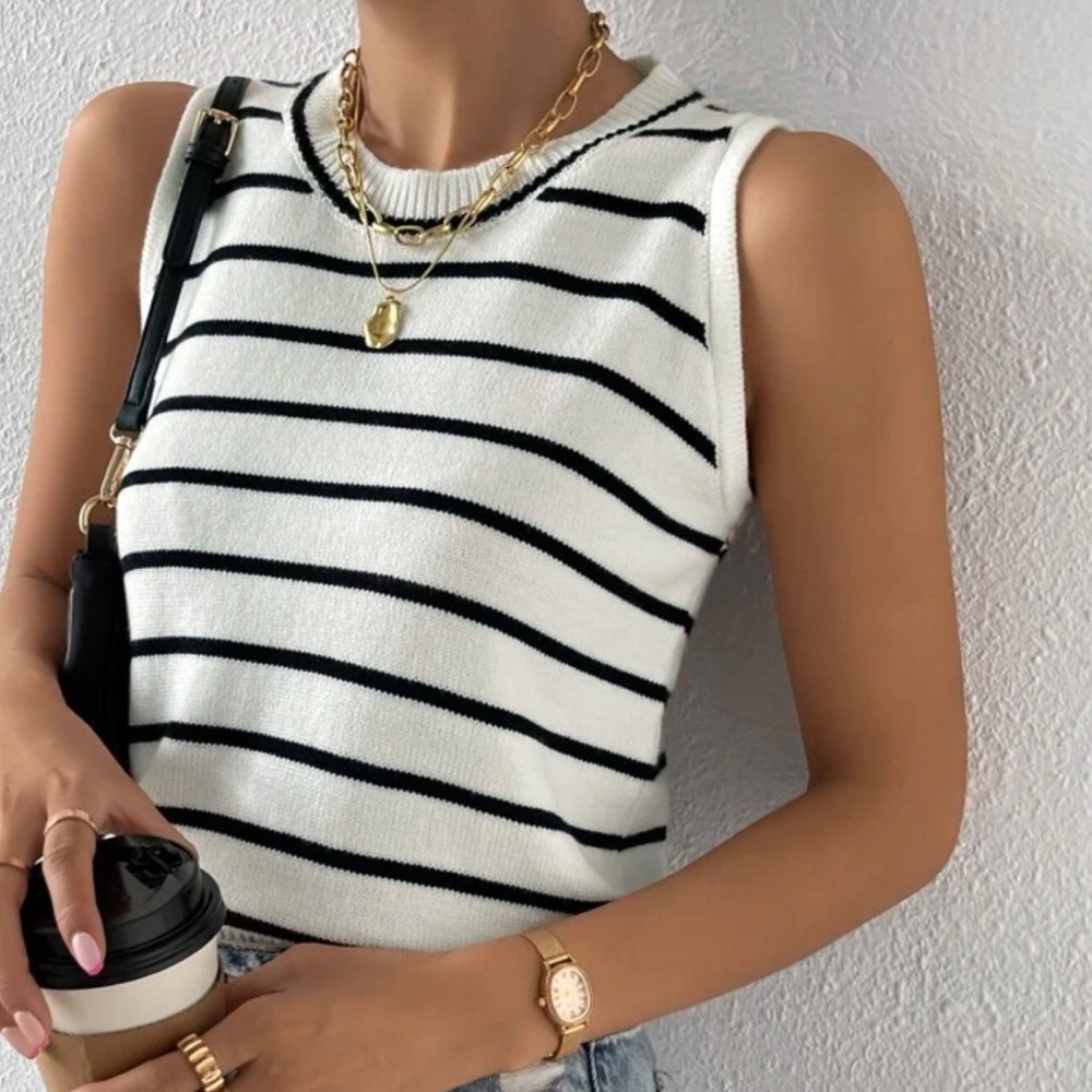 Knit vest